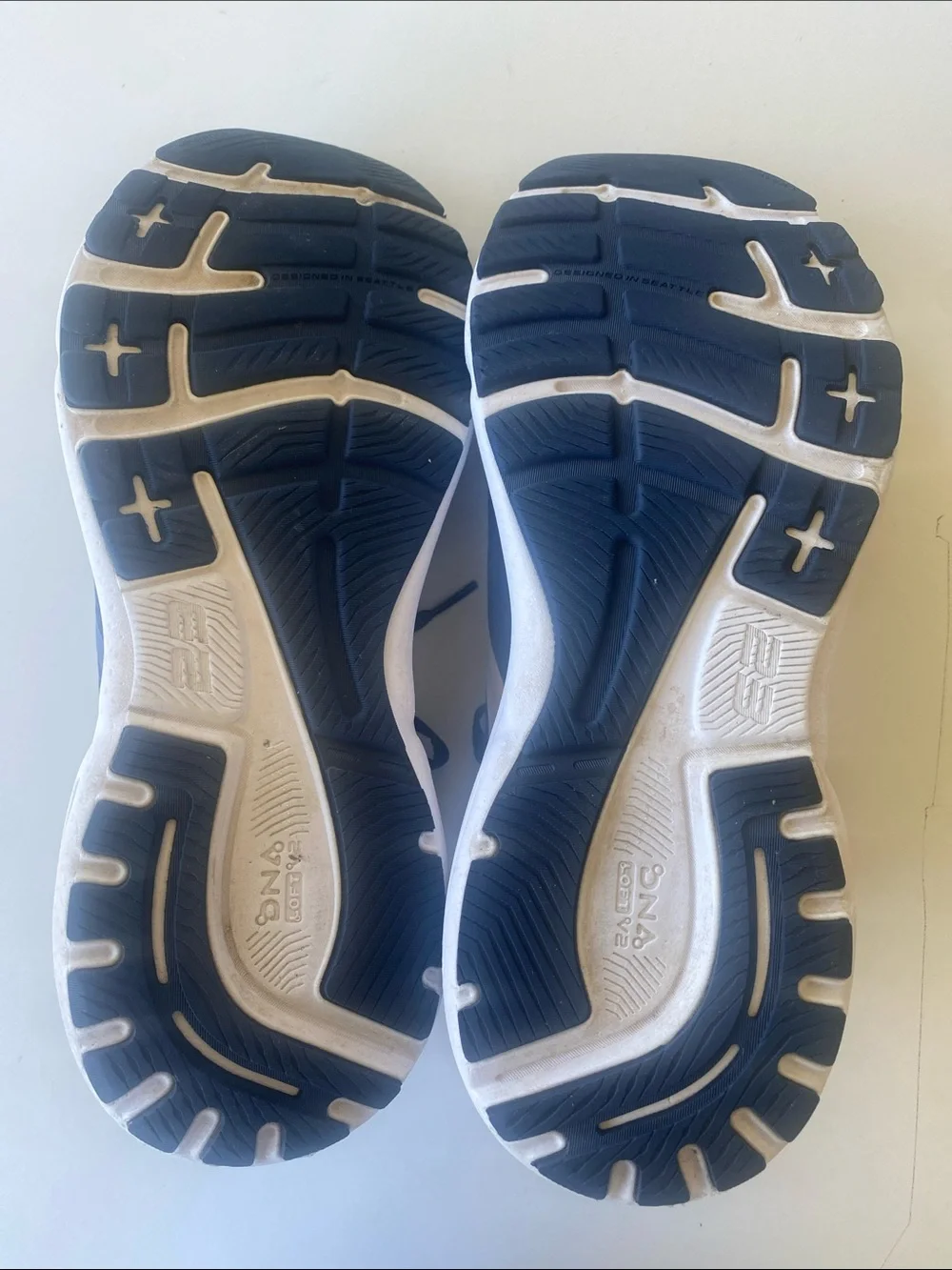 Brooks Adrenaline GTS 23 Running Shoes Sz 10.5 $140
